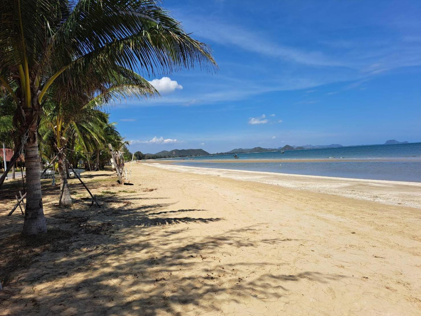 Baan Golden Resort & Residences Sam Roi Yot Exterior photo