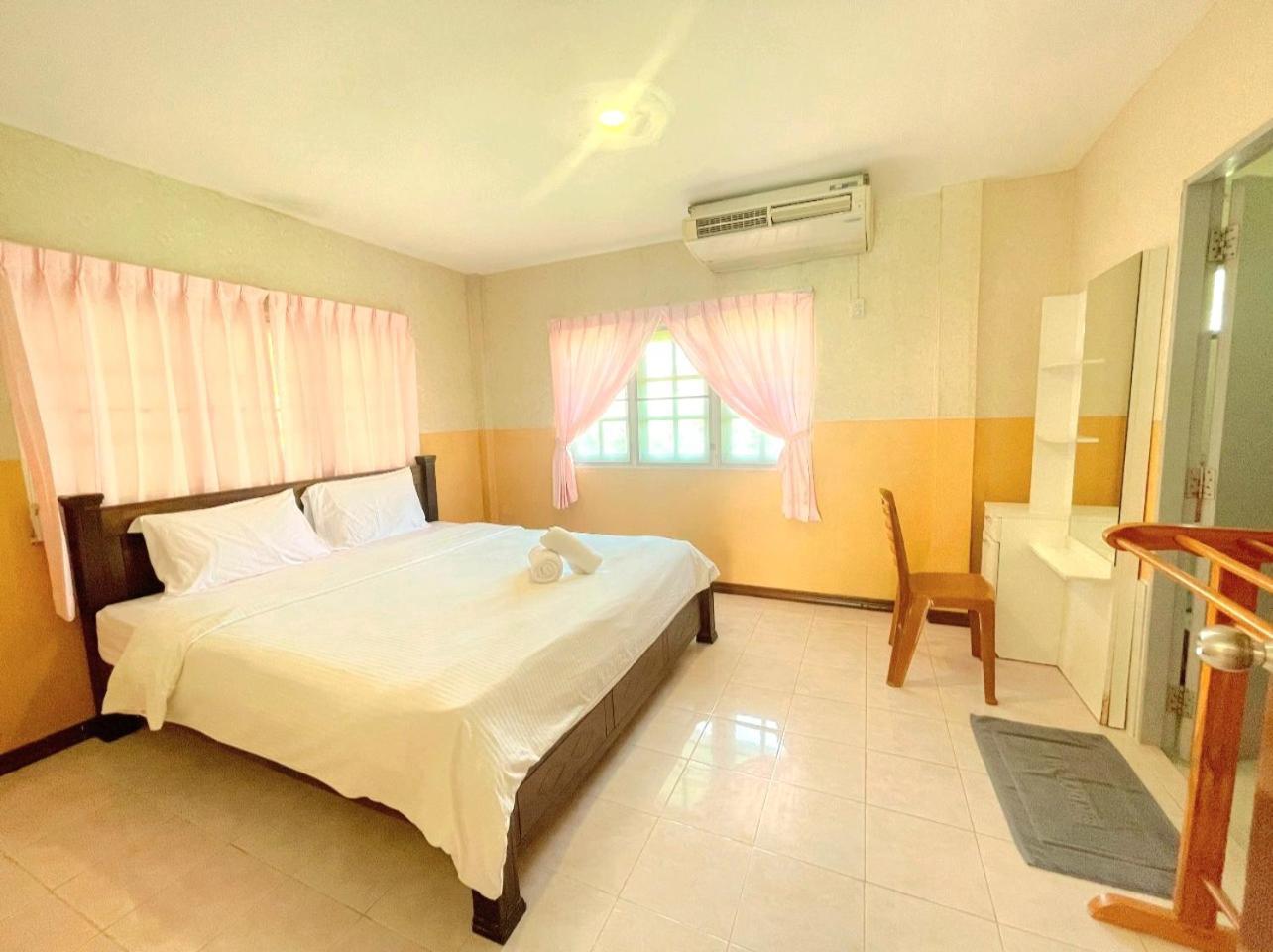 Baan Golden Resort & Residences Sam Roi Yot Exterior photo